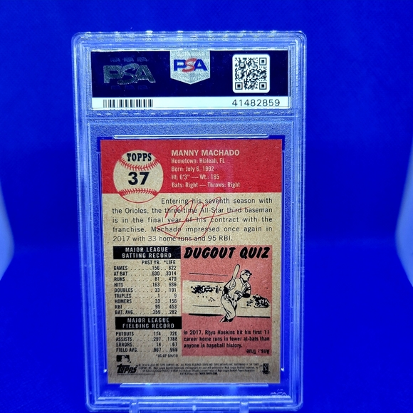 2018 Topps Living Set #37 Manny Machado PSA 9 Gem Mint SP Short Print Card - Picture 2 of 2